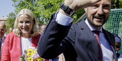 Her svarer kronprinsen på spørsmål om lovbrudd og hemmelighold